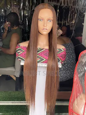 Teni Closure Wig