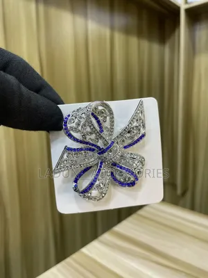Bowknot Crystal Brooch