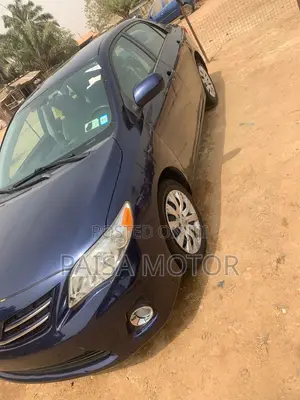 Toyota Corolla LE 4dr Sedan (1.8L 4cyl 4A) 2013 Blue
