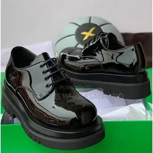 Black Patent Leather Lace-Up Shoes by Bottega Veneta Feature a Bol