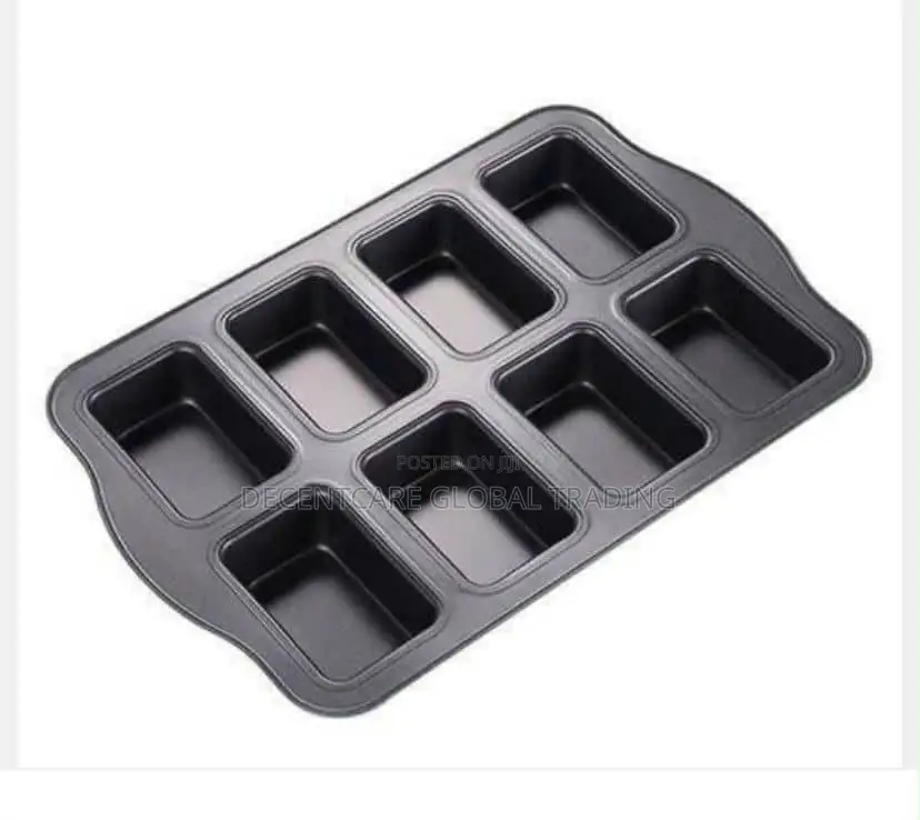 Muffin Pan by 8