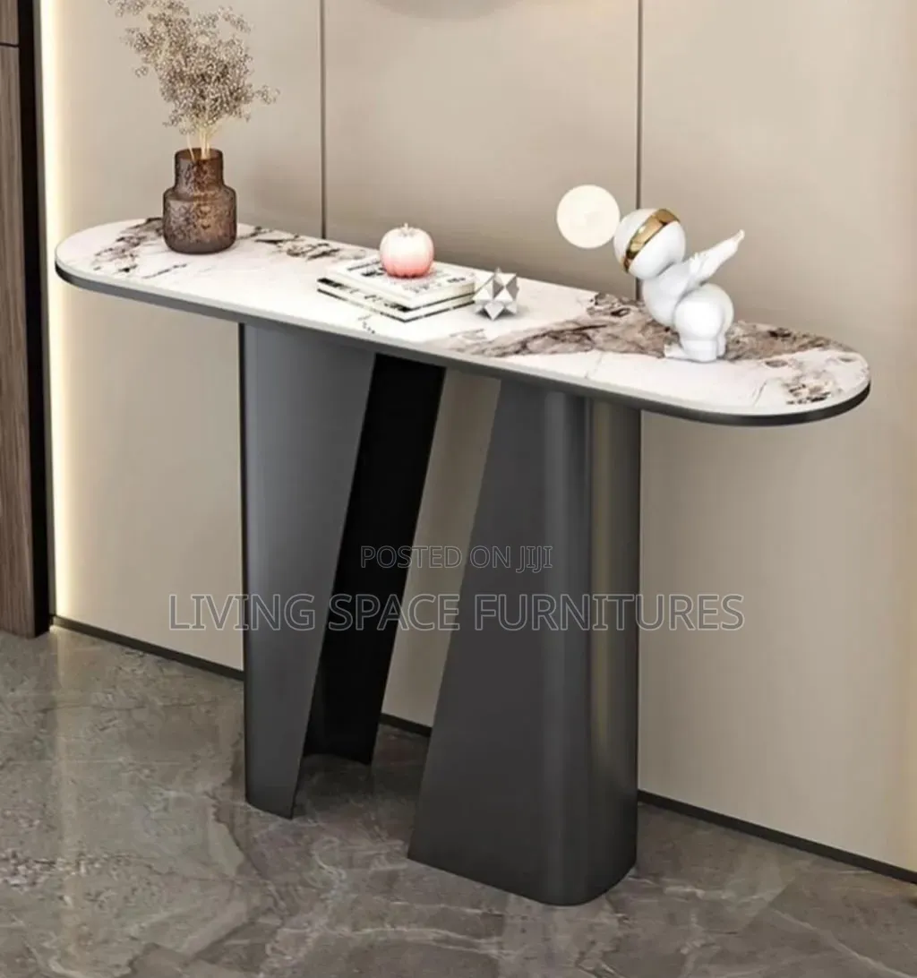 Luxurious Console Decor Table