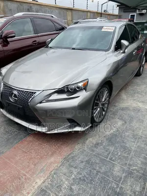 Lexus IS 300 AWD 2016 Silver
