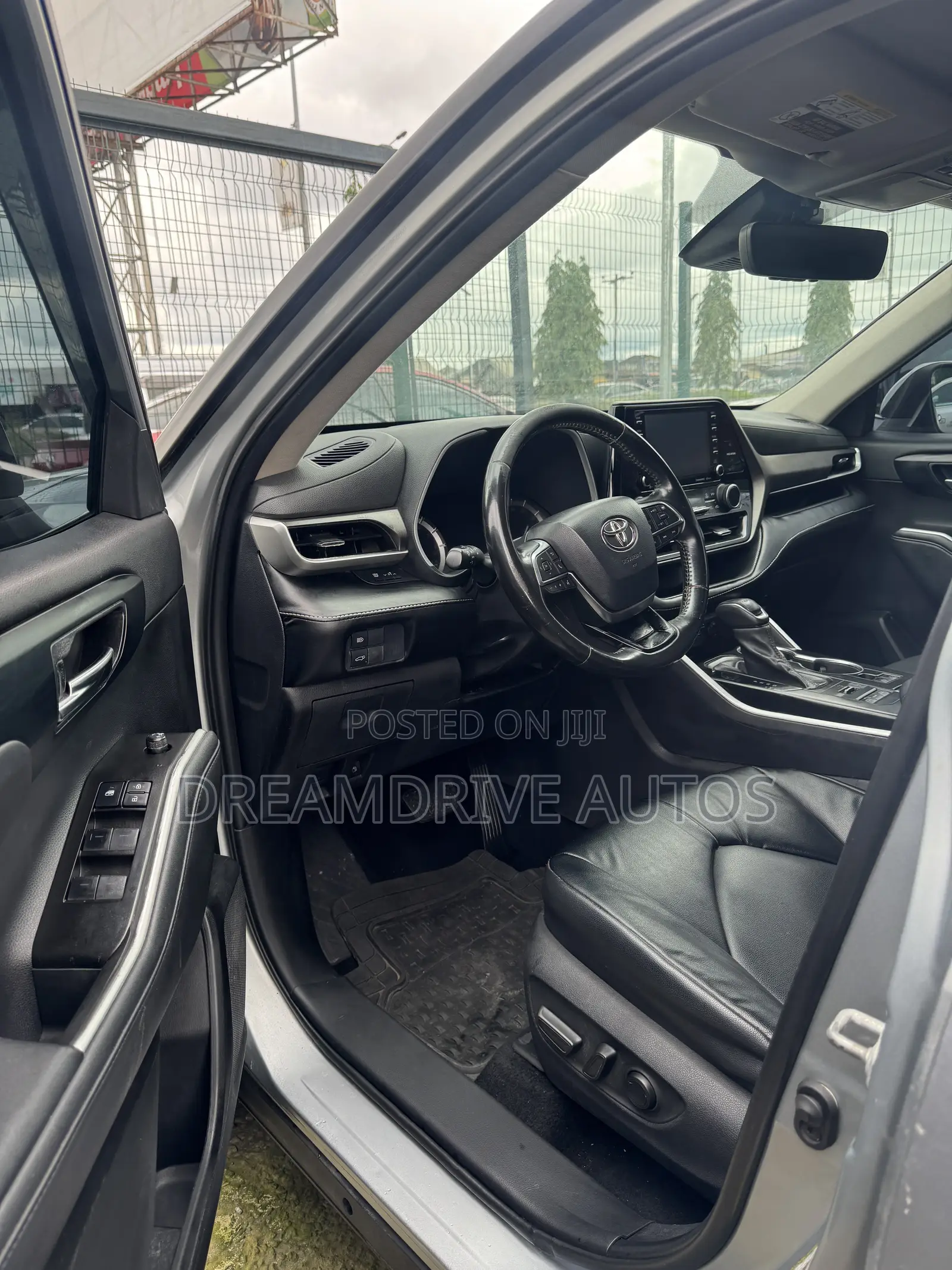 Toyota Highlander XSE 2021 Silver