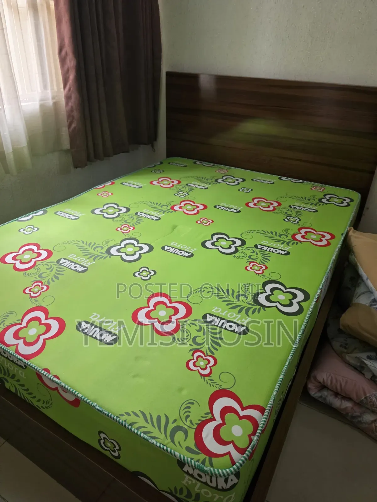 4×6 Bedframe, Mattress With 2 Pillows