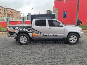 Toyota Tacoma 2006 Silver