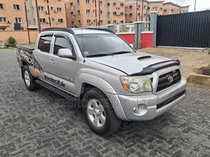 Toyota Tacoma 2006 Silver