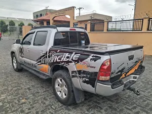 Toyota Tacoma 2006 Silver