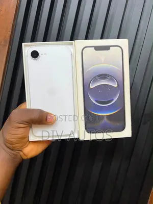 Apple iPhone 16e 128 GB White