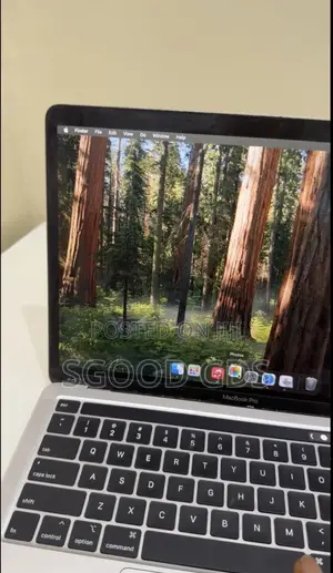 Laptop Apple MacBook Pro 2020 16GB Intel Core i5 SSD 512GB