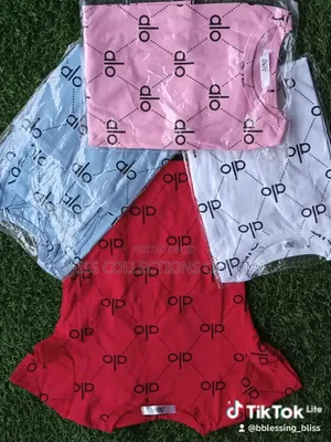 Foreign Basic Tops
