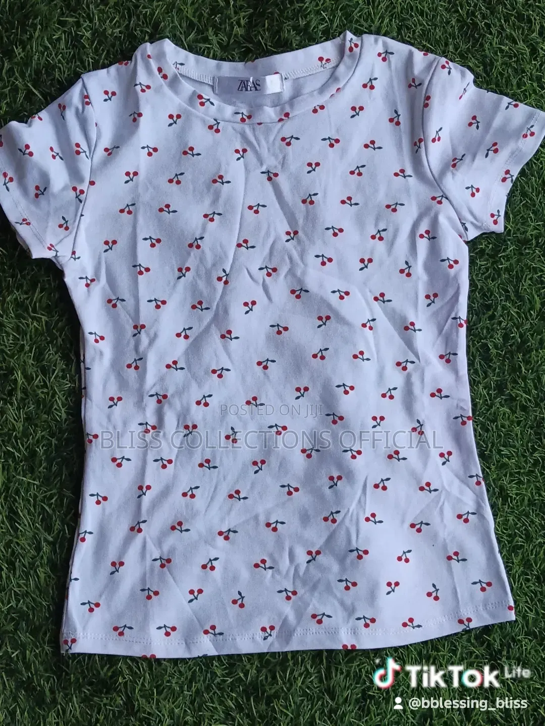 Foreign Basic Tops