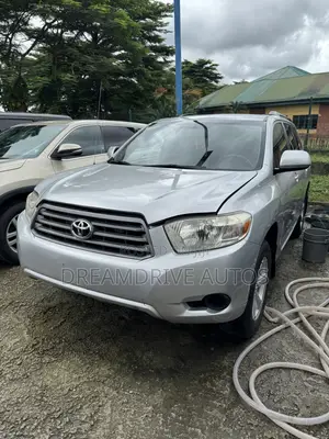 Toyota Highlander 2010 Silver