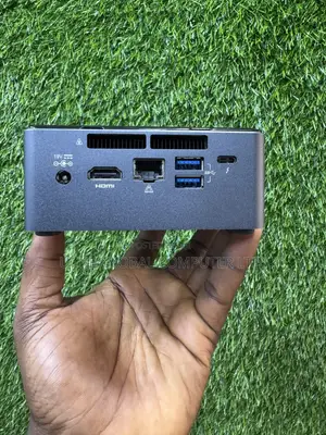 Desktop Computer 8GB Intel Core i5 SSD 256GB