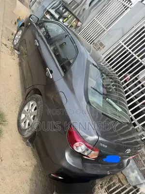 Toyota Corolla 2011 Gray