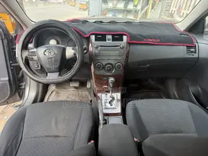 Toyota Corolla 2011 Gray