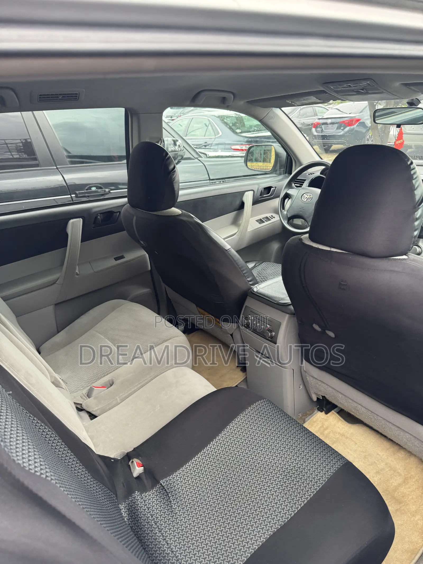 Toyota Highlander 2010 Silver