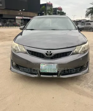 Toyota Camry 2012 Gray