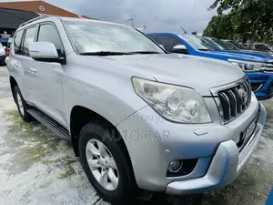 Toyota Land Cruiser Prado 4.0 Petrol TX-L 2013 Silver
