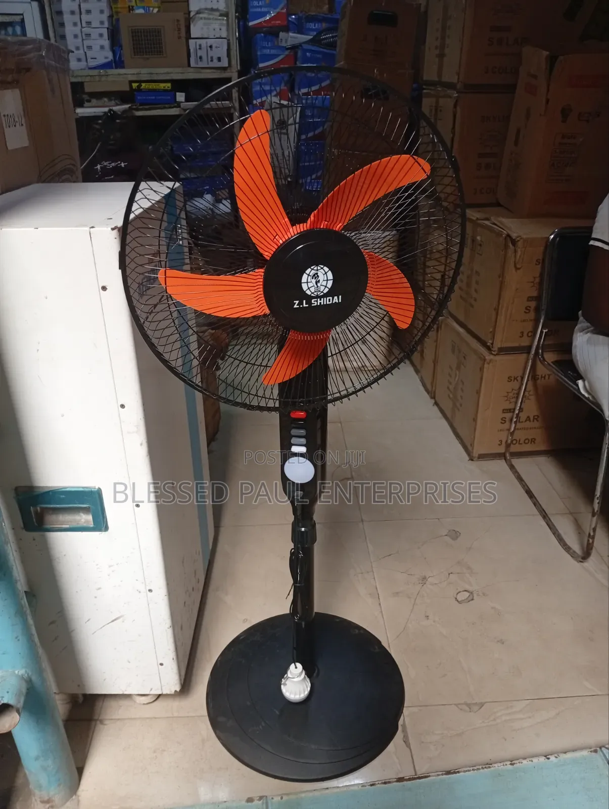 16 Inches Solar Standing Fan