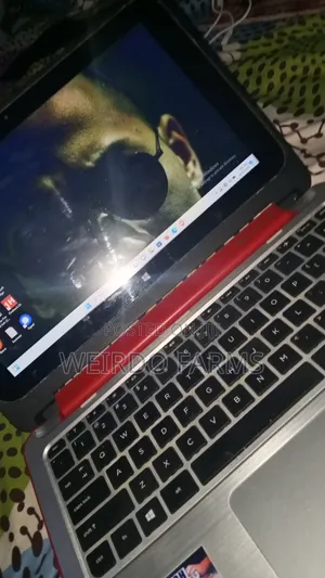 Laptop HP Pavilion 11 8GB Intel Pentium SSD 128GB