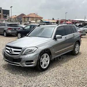 Mercedes-Benz GLK-Class Base GLK 350 4dr 4x2 (3.5L 6cyl 7A) 2015 Gray