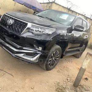 Toyota Land Cruiser Prado 2012 Black