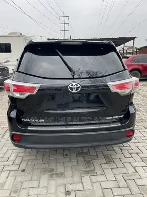 Toyota Highlander 2015 Black