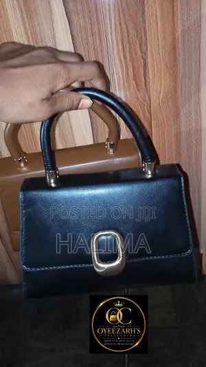 Ladies Classic Handbag – Stylish Affordable