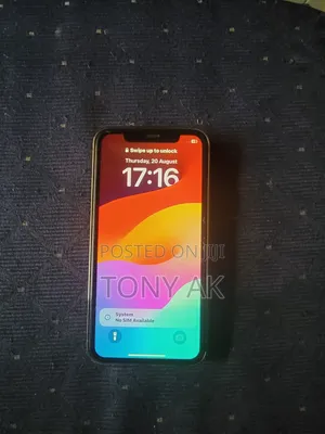 Apple iPhone XR 64 GB White