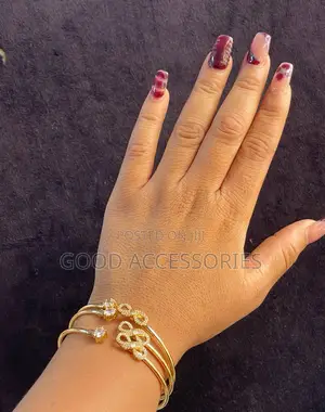 3-in-1 Bangle – ₦10,000