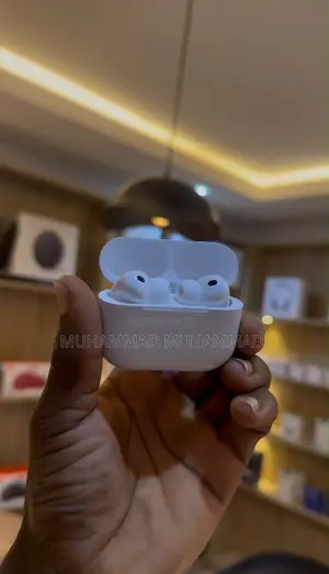  Apple AirPods Pro 3 – Premium Sound, Noise Cancellation