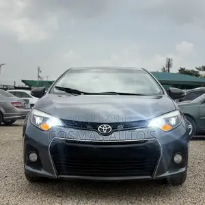 Toyota Corolla S 4dr Sedan (1.8L 4cyl CVT) 2015 Blue