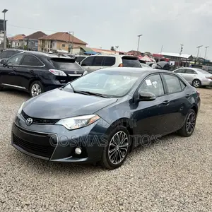 Toyota Corolla S 4dr Sedan (1.8L 4cyl CVT) 2015 Blue