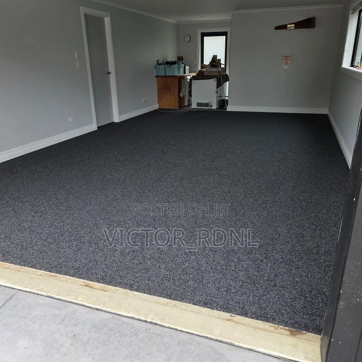 Stylish Wall to Wall Rug