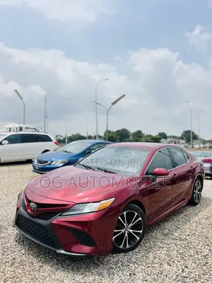 Toyota Camry 2018 Red