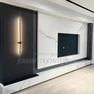 Nice TV Stand