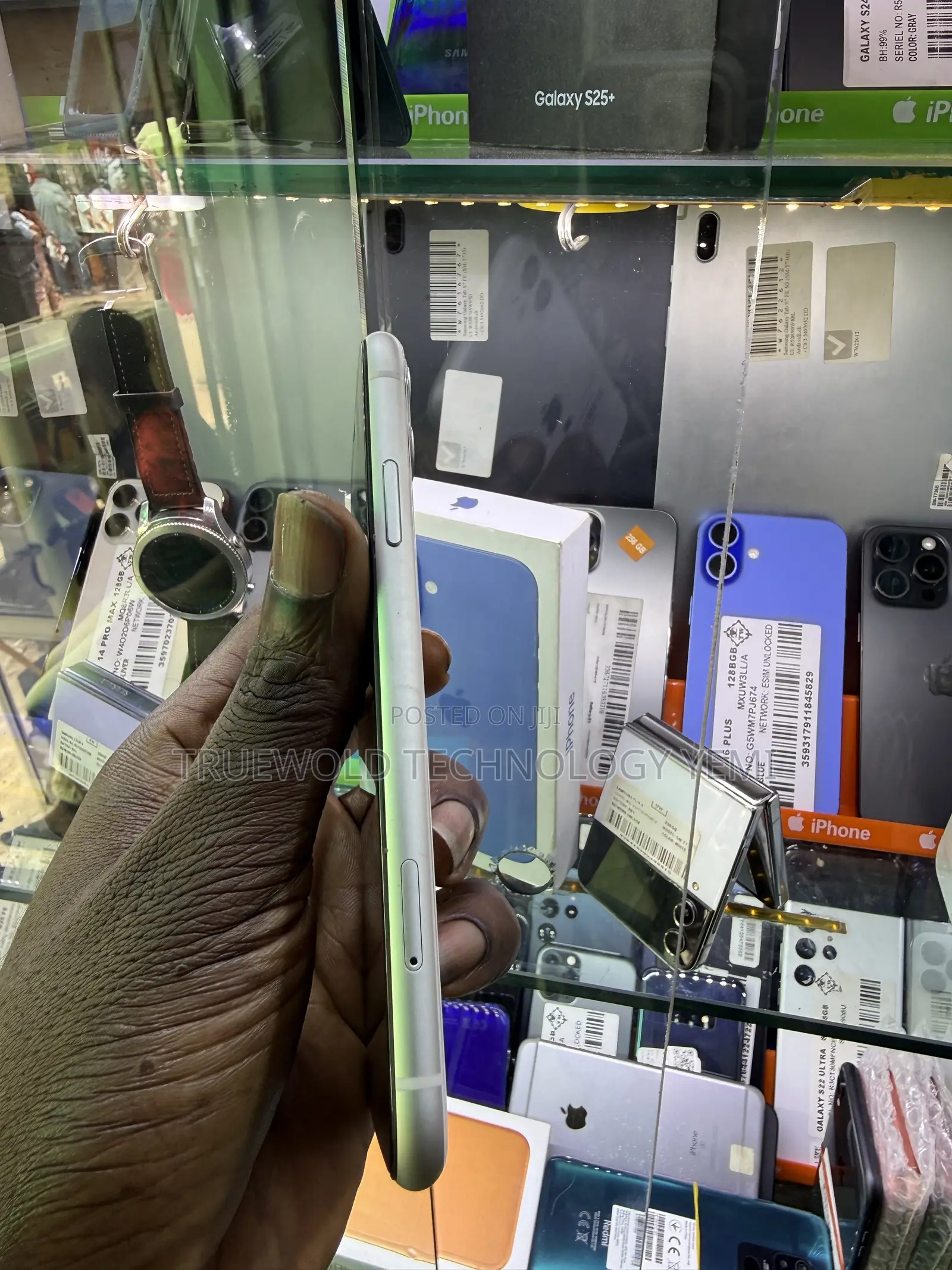 Apple iPhone 11 64 GB White