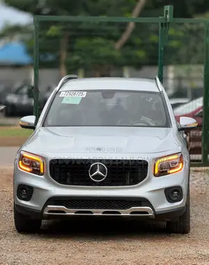 Mercedes-Benz GLB-Class 2020 Silver