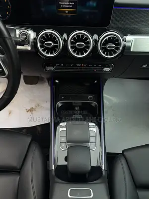 Mercedes-Benz GLB-Class 2020 Silver
