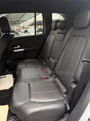 Mercedes-Benz GLB-Class 2020 Silver