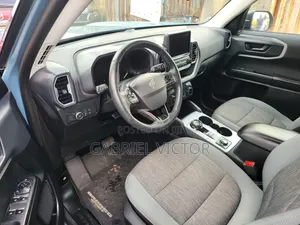 Ford Bronco 2022 Blue