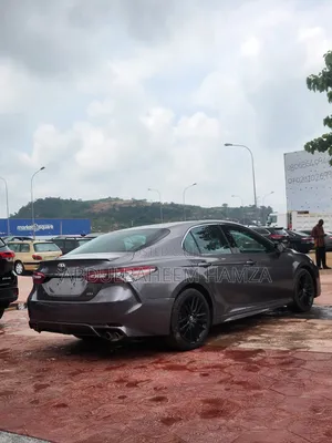 Toyota Camry 2018 Gray