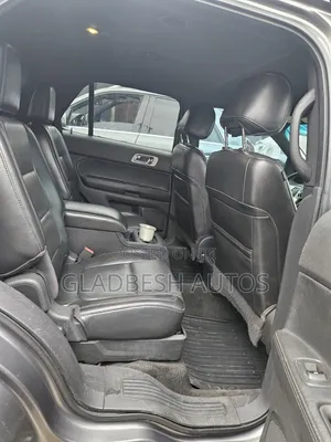Ford Explorer 2011 Gray
