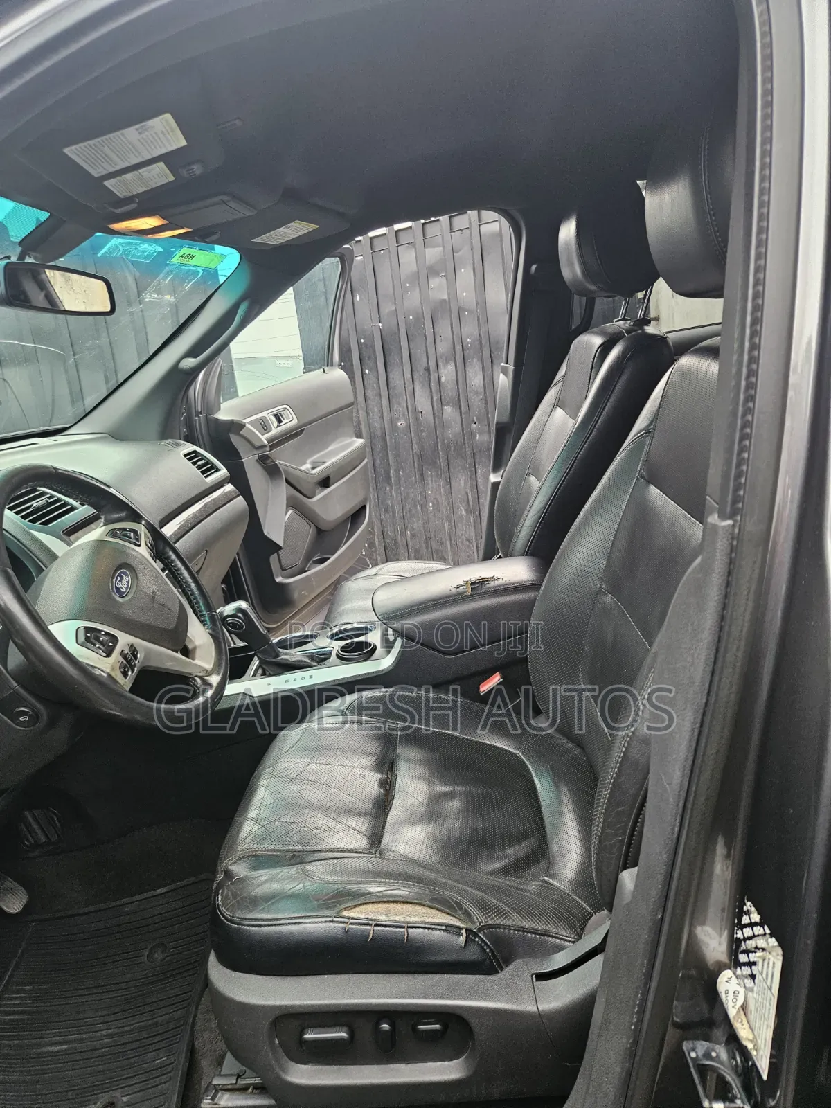 Ford Explorer 2011 Gray