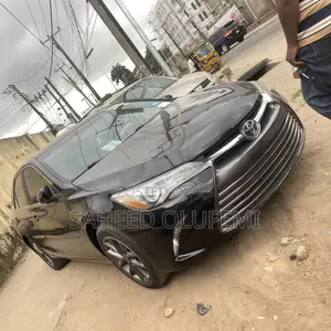 Toyota Camry 2016 Black
