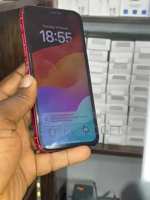 Apple iPhone 11 64 GB Red