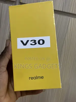 New Realme V30 128 GB Yellow