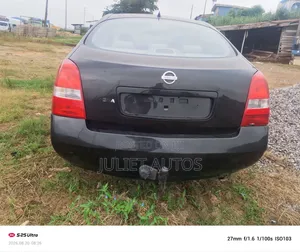 Nissan Almera Tino 2004 Black