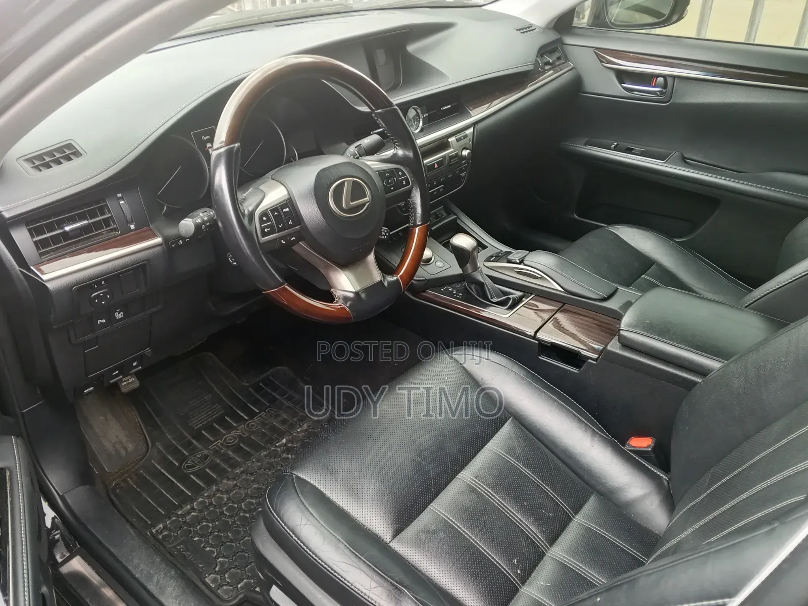 Lexus ES 2016 Black
